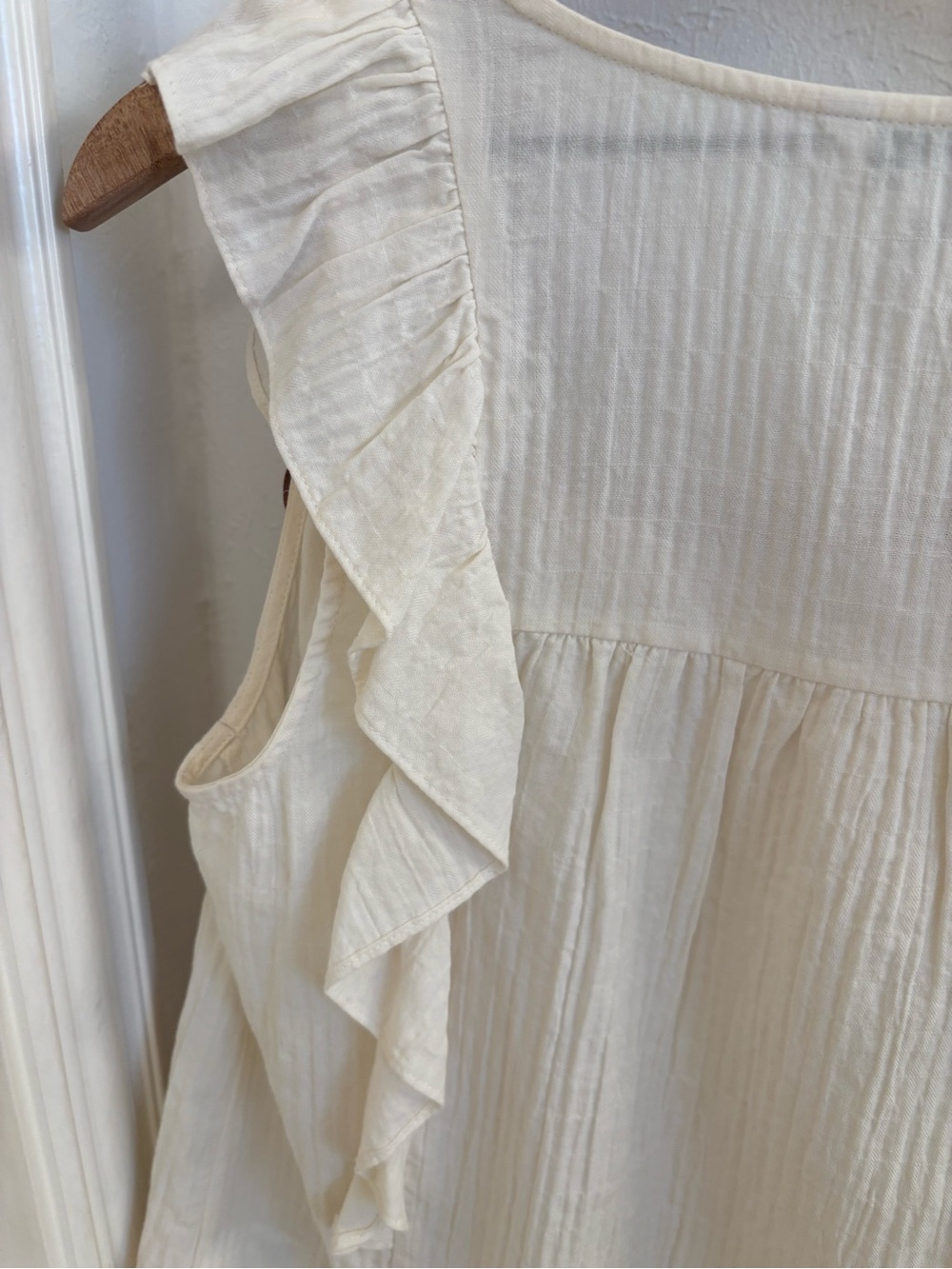 Express Cream Ruffle Front Button Tank Top - Picture 9 of 9